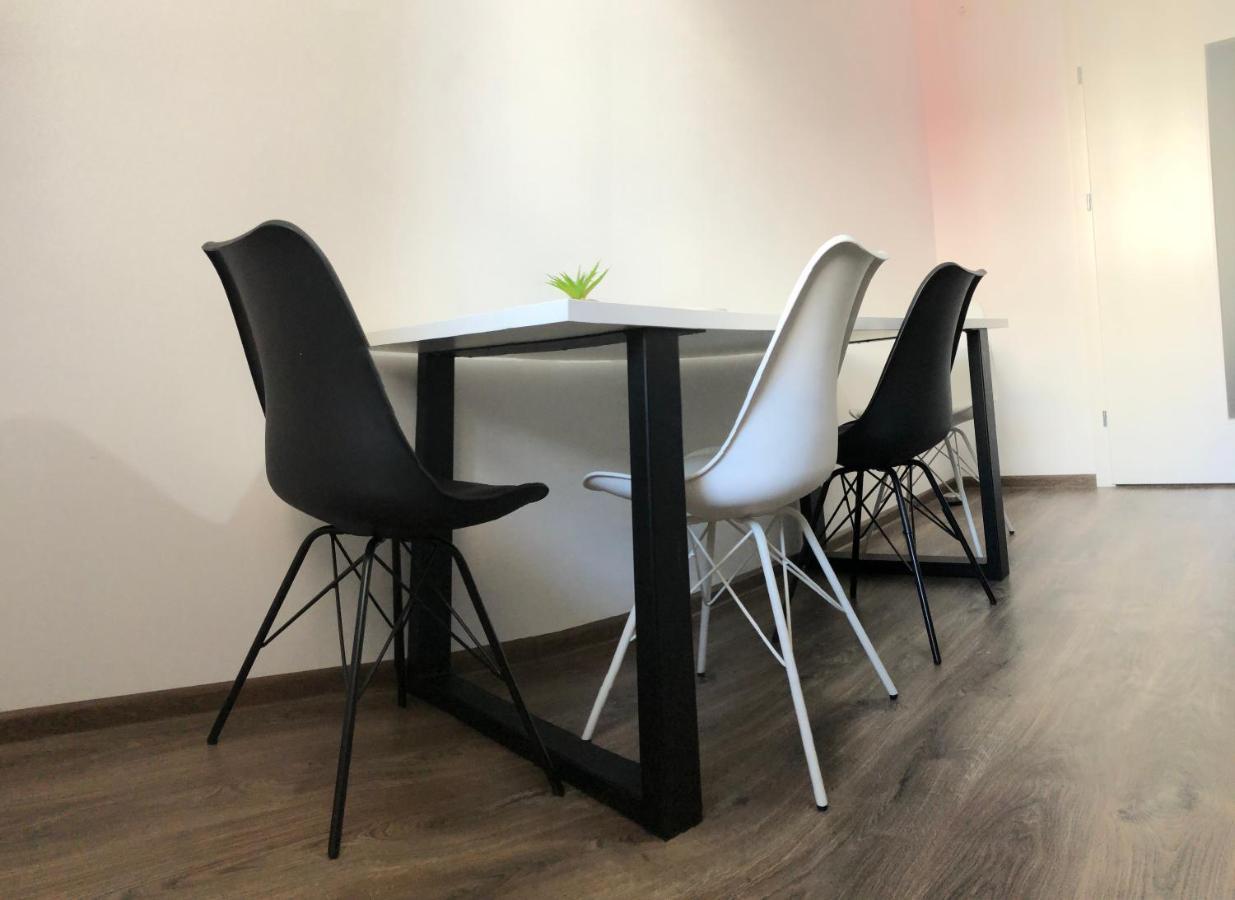 Max Apartament Lägenhet Braşov Exteriör bild